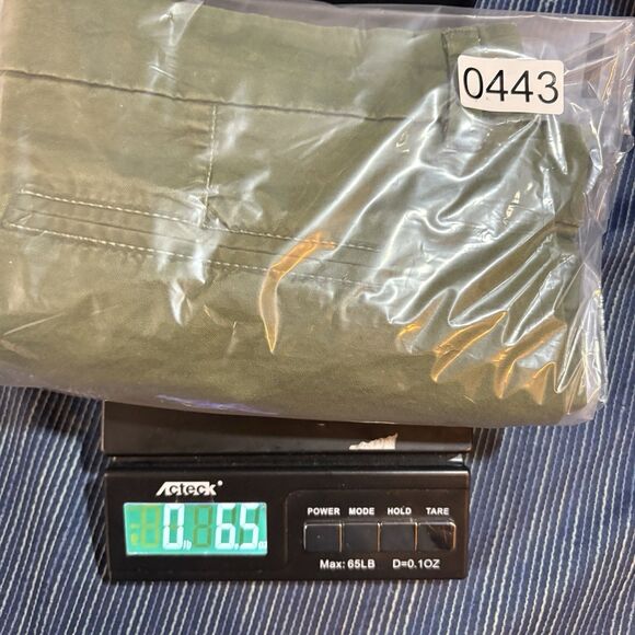 Old Navy Shorts Womens 10 Green Mid-Rise Chino Flat Front Everday Zips Pockets - Picture 10 of 10